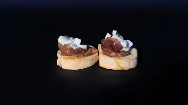 Stracciatella · alici · pepe